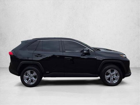 Used 2025 Toyota RAV4 XLE w/ Weather Package AWD/4WD image 4