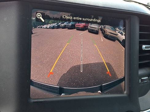 Used 2019 RAM 1500 Big Horn AWD/4WD image 30