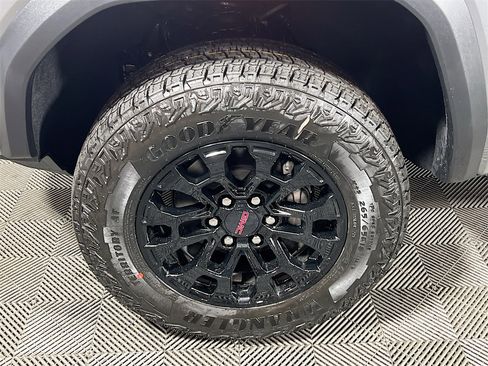 New 2026 GMC Canyon Elevation w/ Convenience Package image 24