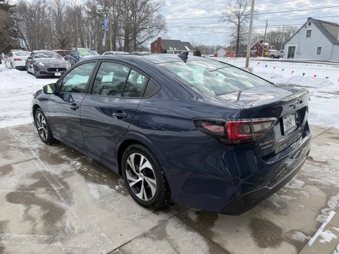 Used 2023 Subaru Legacy Premium image 7