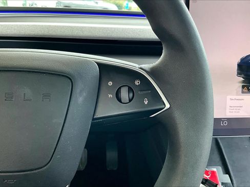 Used 2025 Tesla Model 3 Long Range RWD image 21