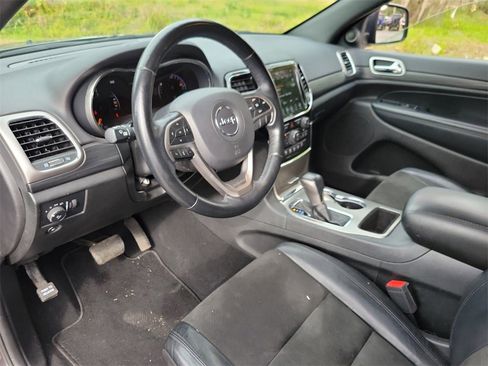 Used 2021 Jeep Grand Cherokee Laredo X image 19