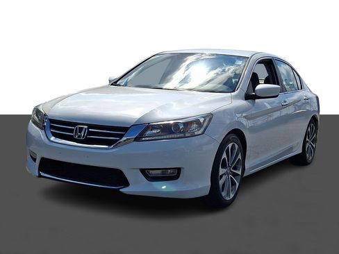 Used 2013 Honda Accord Sport image 3