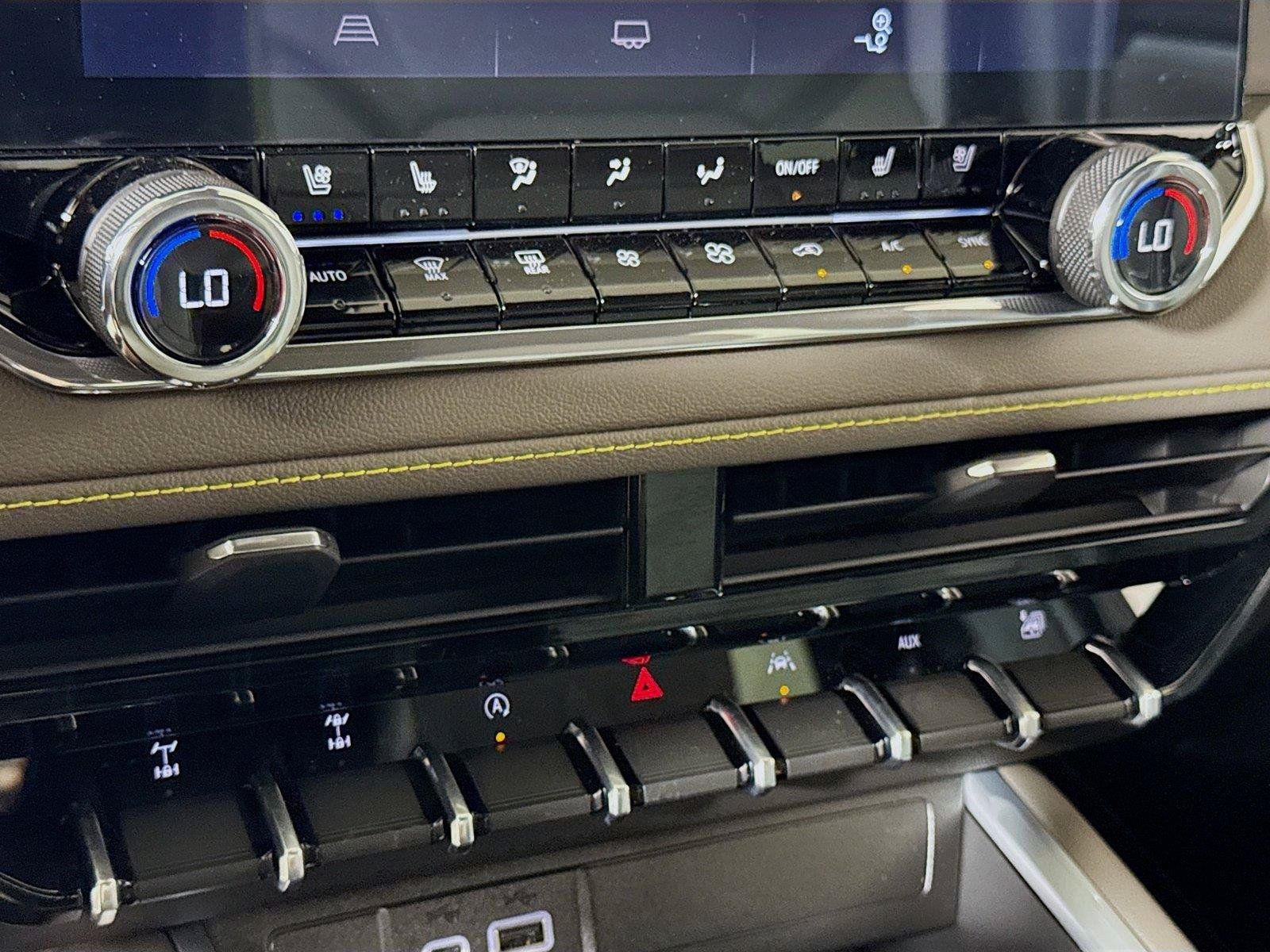 New 2026 Chevrolet Colorado ZR2 AWD/4WD image 10