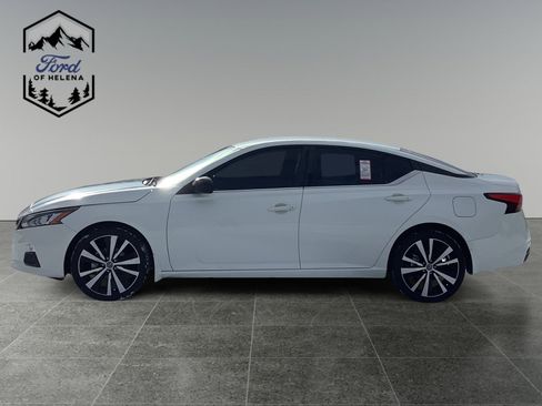Used 2022 Nissan Altima 2.5 SR image 2