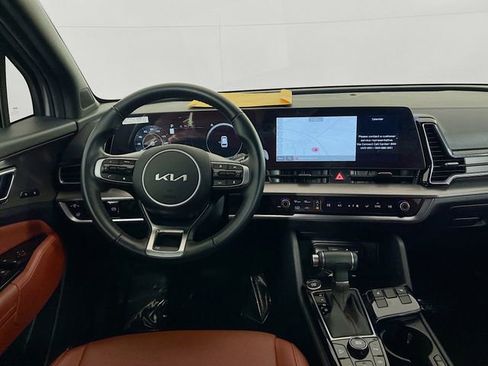 Used 2025 Kia Sportage SX image 21