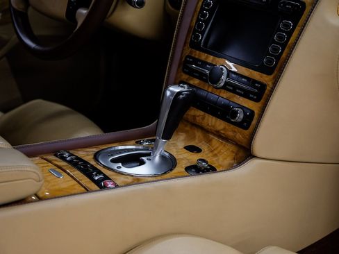 Used 2009 Bentley Continental GT image 31