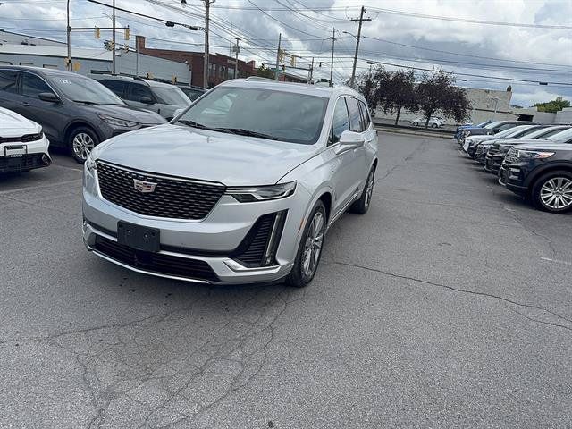 Used 2020 Cadillac XT6 Premium Luxury AWD/4WD image 3