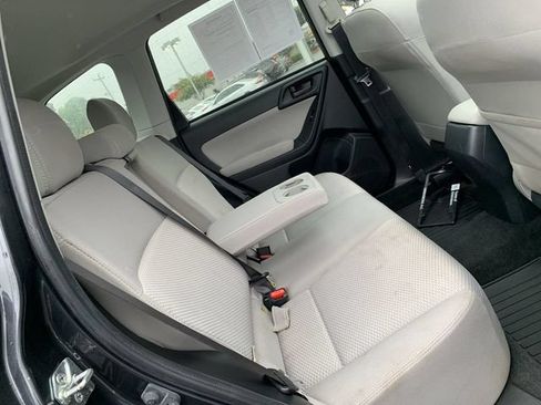 Used 2015 Subaru Forester 2.5i Premium w/ All-Weather Package AWD/4WD image 12