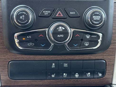 Used 2016 RAM 1500 Laramie AWD/4WD image 21