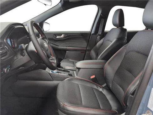 New 2026 Ford Escape ST-Line w/ Tech Pack #1 image 9