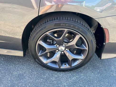 Used 2019 Dodge Charger R/T RWD image 41