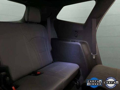 Used 2024 Buick Enclave Premium image 77