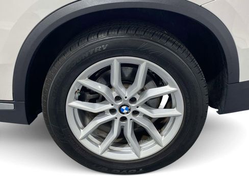 Used 2022 BMW X5 xDrive40i AWD/4WD image 7