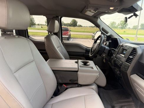 Used 2022 Ford F250 XL w/ Power Equipment Group RWD image 8
