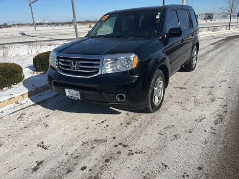 Used 2015 Honda Pilot EX image 2