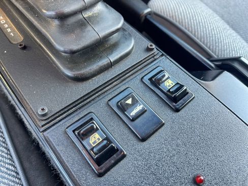 Used 1991 Chevrolet Camaro RS image 17