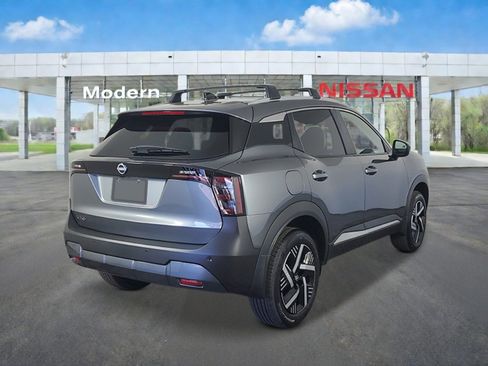 New 2026 Nissan Kicks SV w/ Cold Weather Package FWD image 5