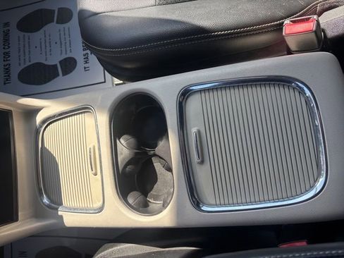 Used 2018 Dodge Grand Caravan SXT FWD image 26