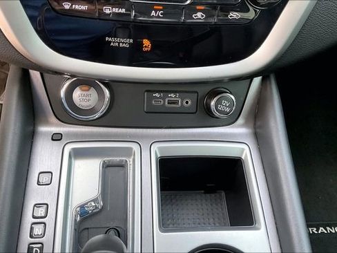 Certified 2020 Nissan Murano SV w/ Premium Package FWD image 29