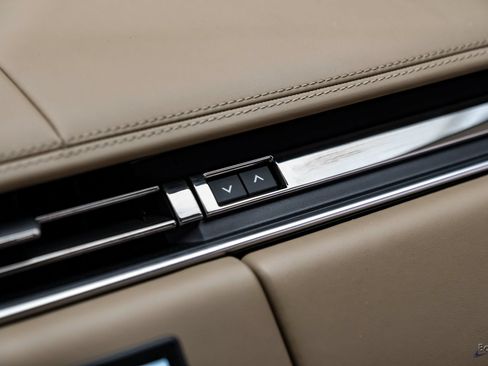 Used 2024 Land Rover Range Rover SV AWD/4WD image 63