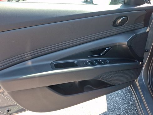 Certified 2025 Hyundai Elantra Sport FWD image 12