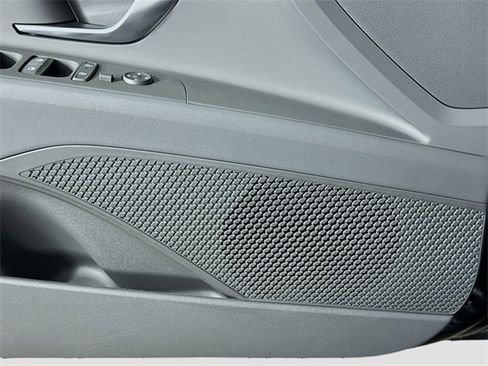 Certified 2025 Hyundai Elantra Sport image 14