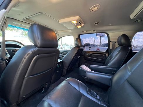 Used 2014 GMC Yukon XL Denali image 23