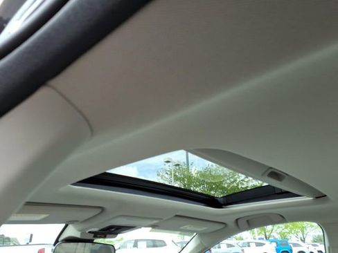 Used 2025 Honda Accord SE image 5