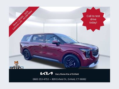 Used 2025 Kia Carnival