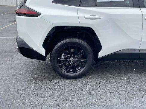 Used 2026 Toyota RAV4 SE AWD/4WD image 7