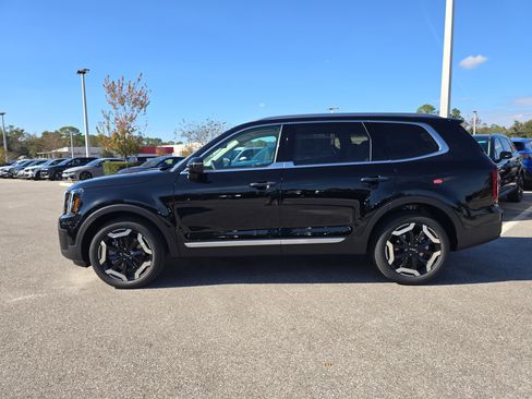 New 2025 Kia Telluride S image 5