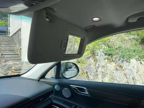 Used 2024 Genesis GV80 2.5T w/ Advanced Package image 33