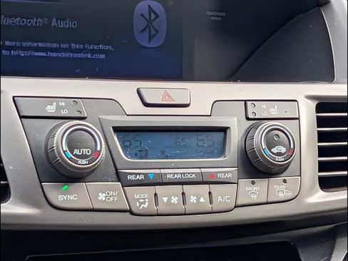 Used 2011 Honda Odyssey EX-L image 16