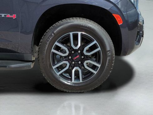 Used 2024 GMC Yukon AT4 w/ Max Trailering Package image 10