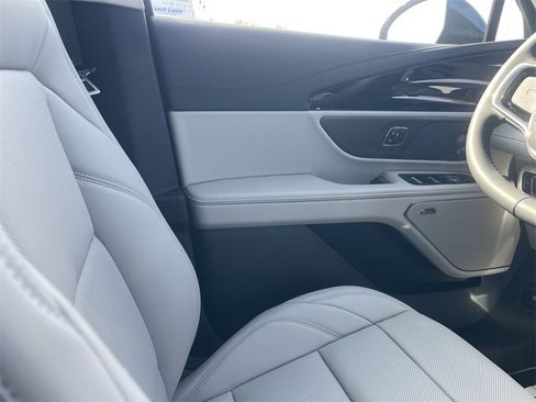 New 2026 Lincoln Nautilus Premier w/ Equipment Group 102A image 15