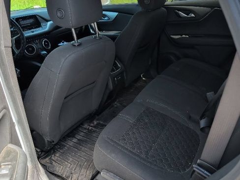 Used 2020 Chevrolet Blazer LT FWD image 10