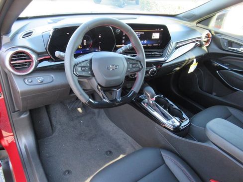 New 2026 Chevrolet Trax RS w/ Sunroof Package image 15