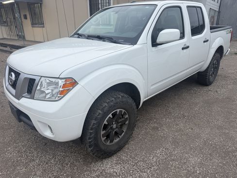 Used 2019 Nissan Frontier PRO-4X image 1