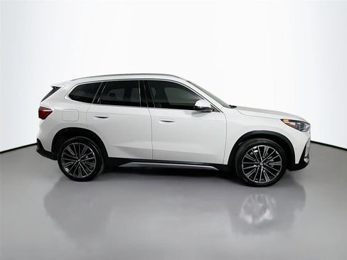 New 2026 BMW X1 xDrive28i w/ Technology Package AWD/4WD image 5