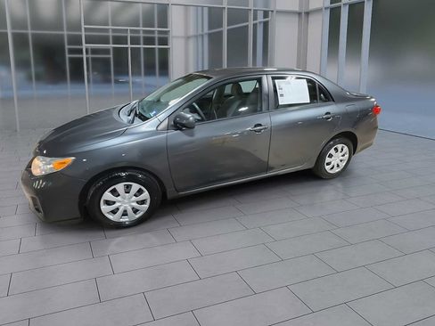 Used 2011 Toyota Corolla LE image 6