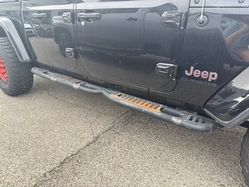 Used 2020 Jeep Gladiator Rubicon AWD/4WD image 4