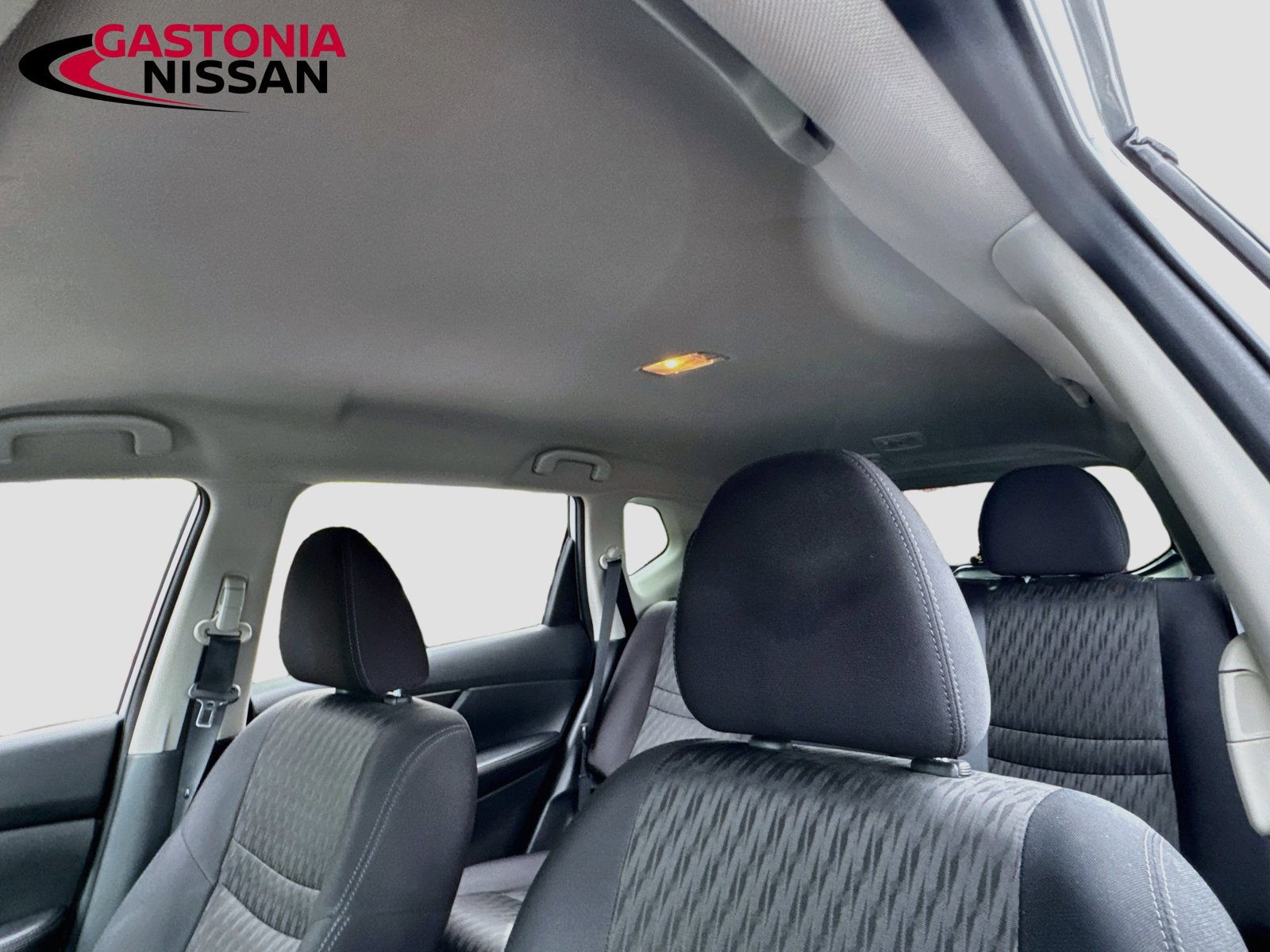 Used 2019 Nissan Rogue S w/ Special Edition Package FWD image 26