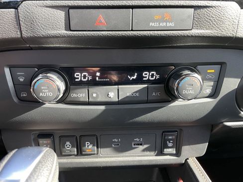 Used 2023 Nissan Frontier PRO-4X w/ Pro-4X Premium Package image 23