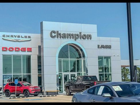 Used 2022 Jeep Grand Cherokee Laredo X image 8