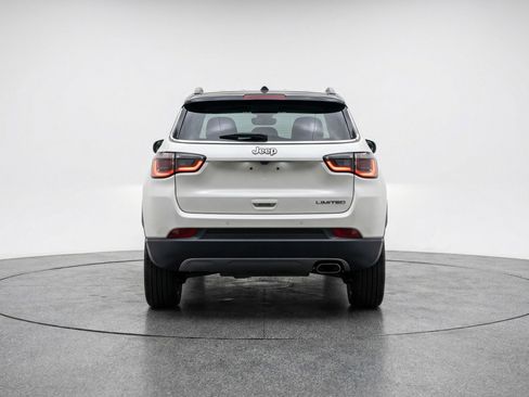 Used 2025 Jeep Compass Limited image 7