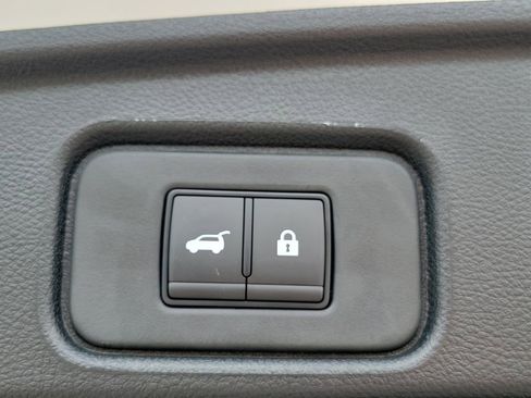 New 2026 Nissan Pathfinder SV FWD image 18