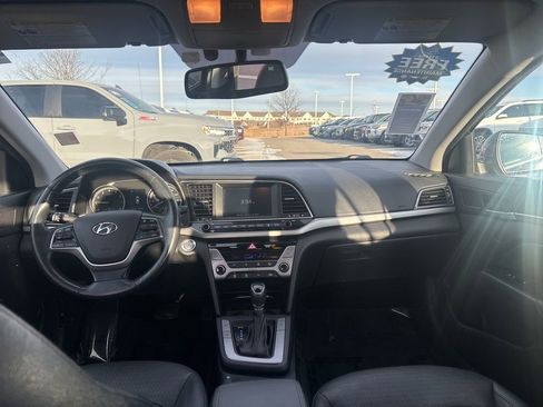 Used 2018 Hyundai Elantra Limited image 36
