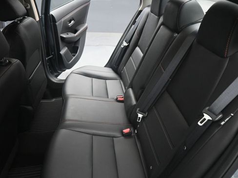 Used 2024 Nissan Sentra SR w/ SR Premium Package image 17