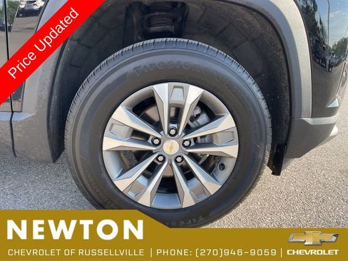 Used 2025 Chevrolet Equinox LT FWD image 17
